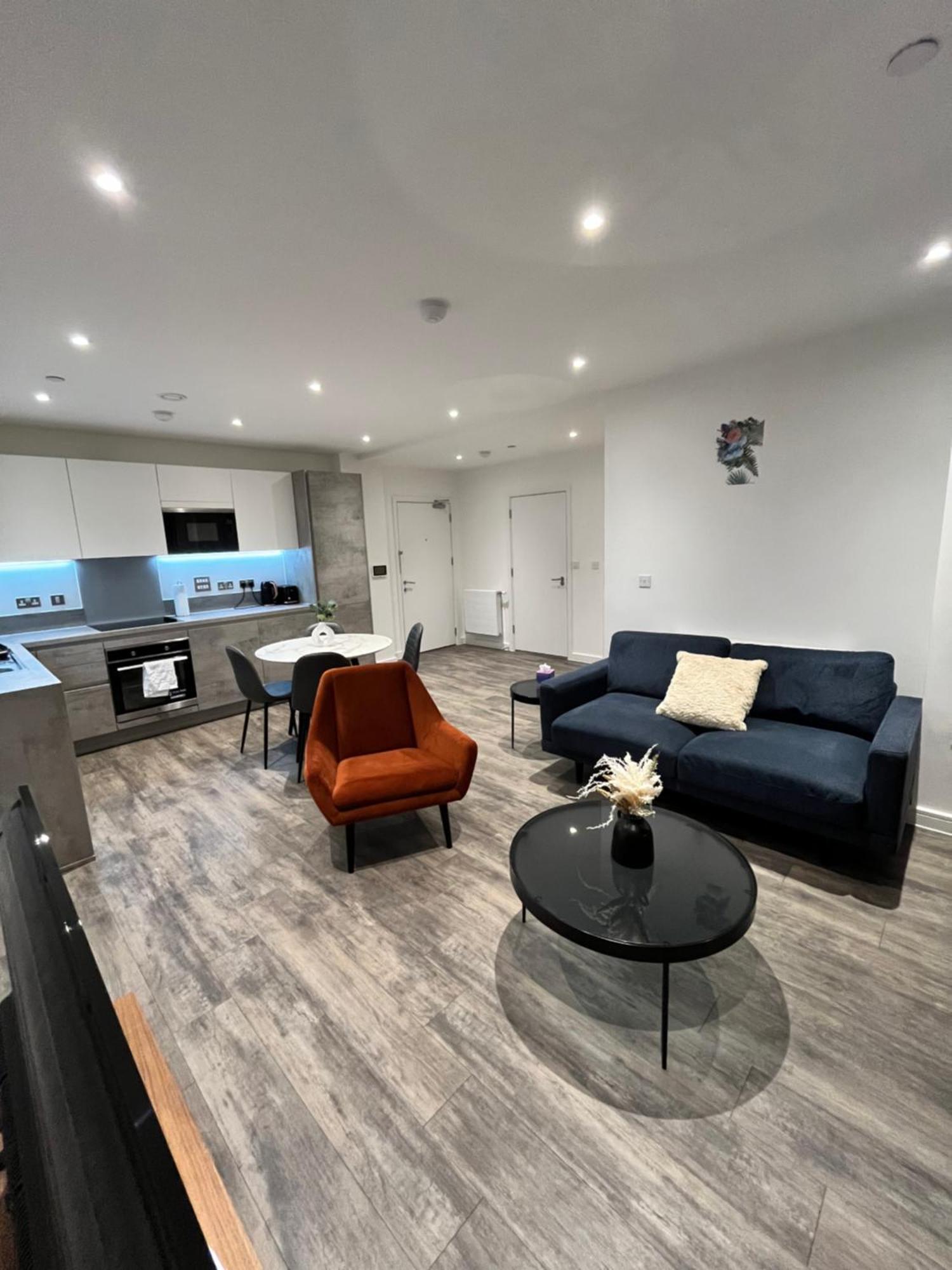 One Bedroom Apartment Barking  Exterior photo