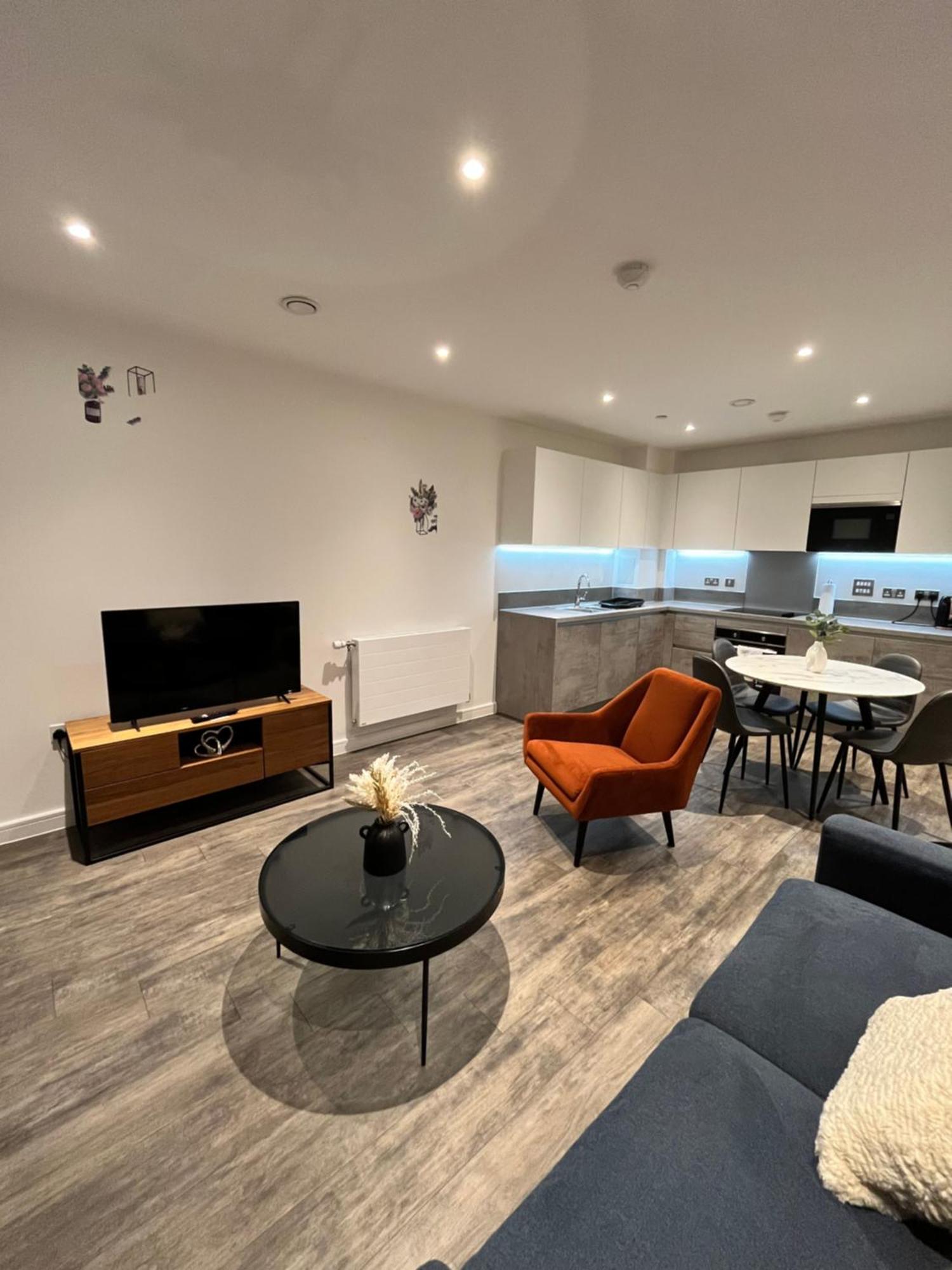 One Bedroom Apartment Barking  Exterior photo